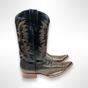 LA MEXICANA Y2K metallic gold pointed toe western boots